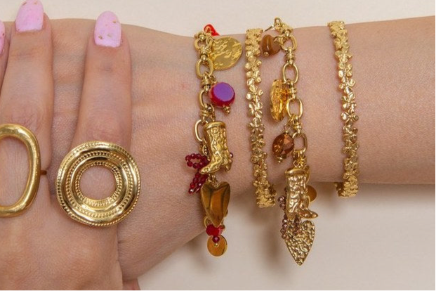 Bracelet charm’s rouge