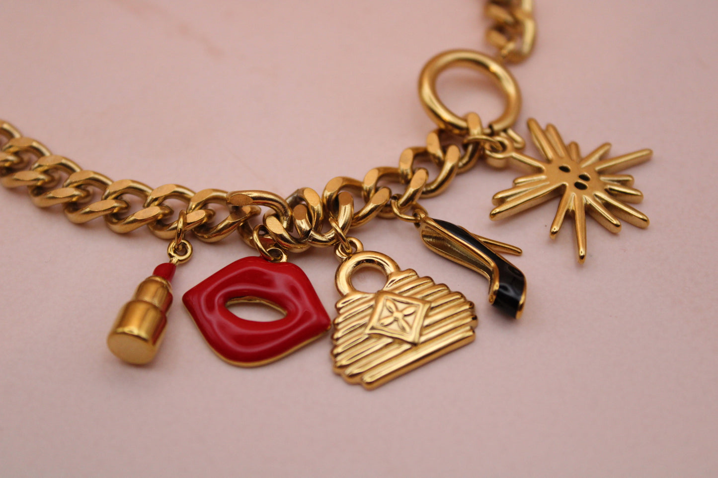 Collier charm’s Lolita