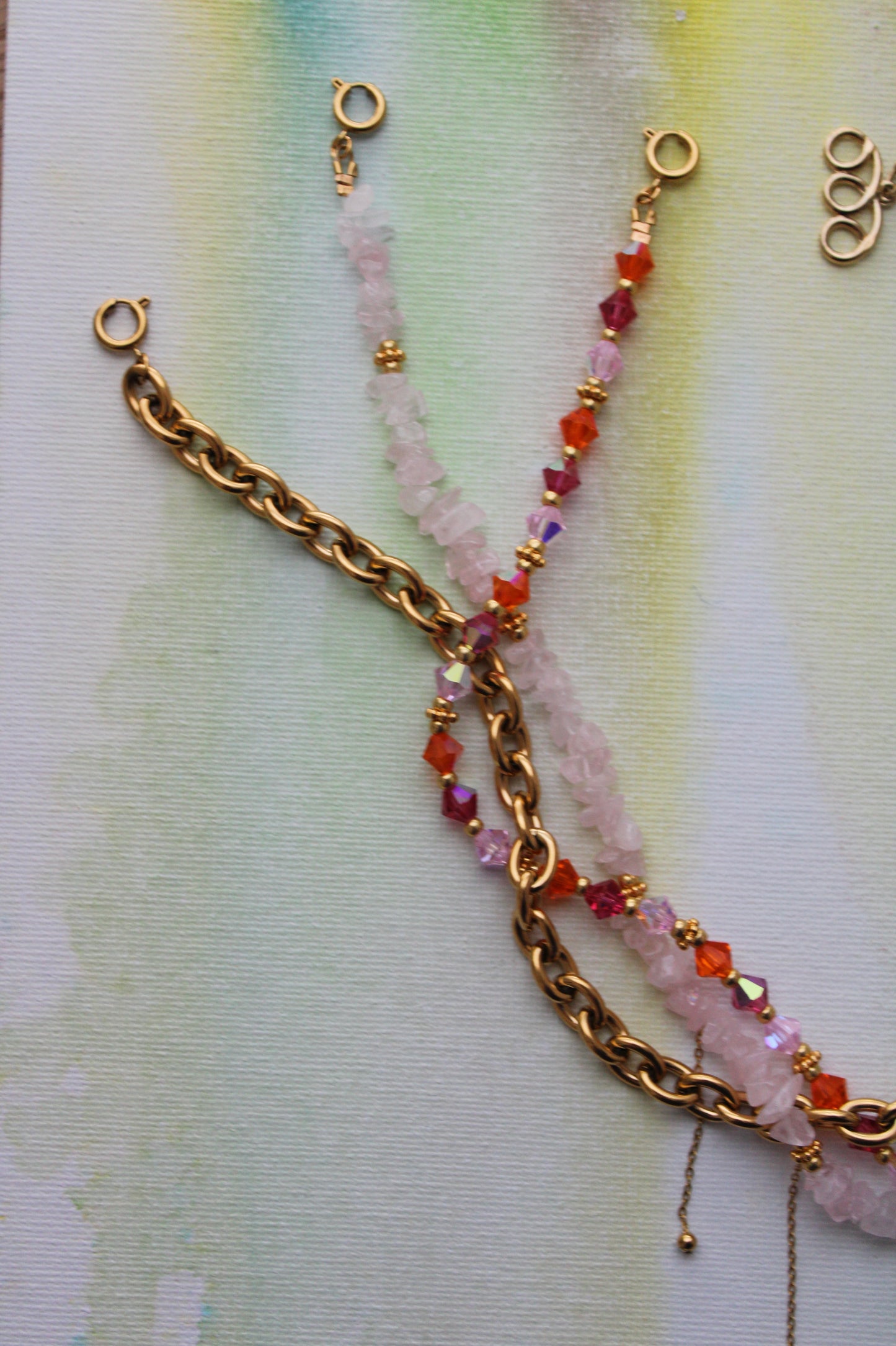 Collier modulable à triple chaîne