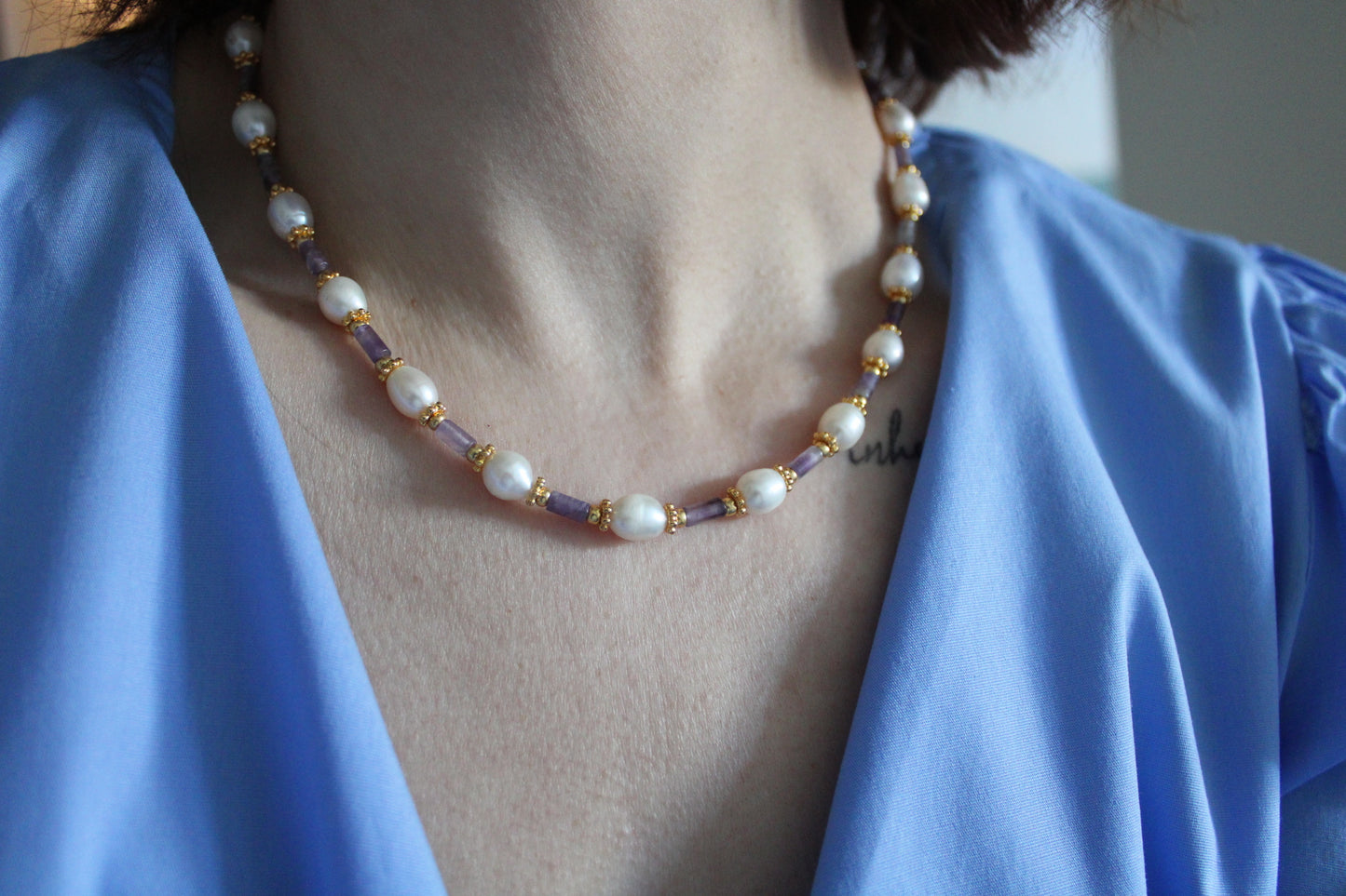 Collier Santiago