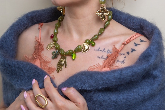 Collier Sami kaki