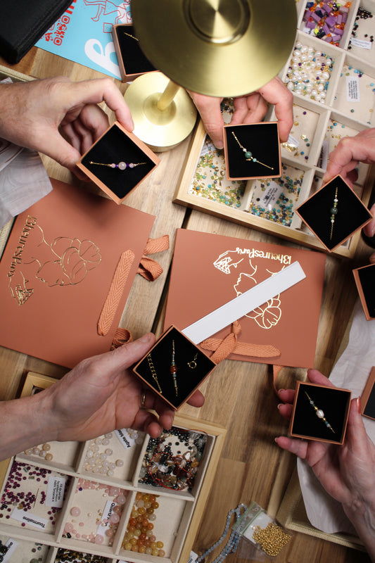 Atelier création bracelet ou collier du 11 avril à la Boutique Small is Big
