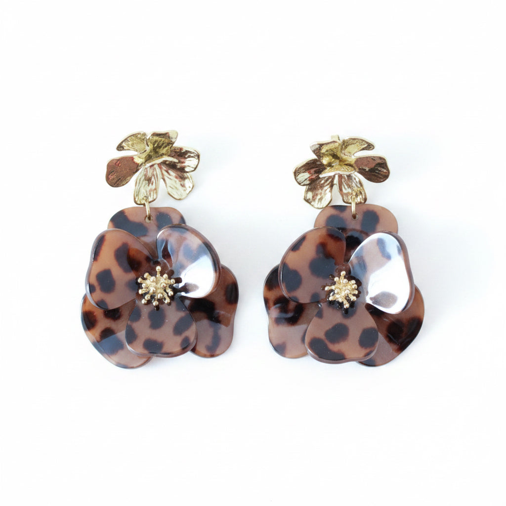 Boucles d'oreille Lorena – Fleur en Pétales Acryliques & Acier Inoxydable